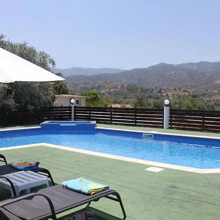 Yiannos House Evrykhou