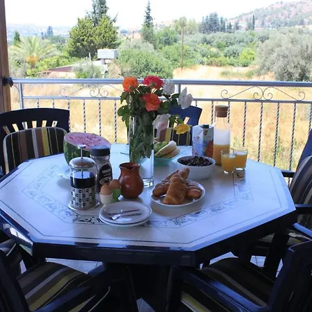 Yiannos House Evrykhou