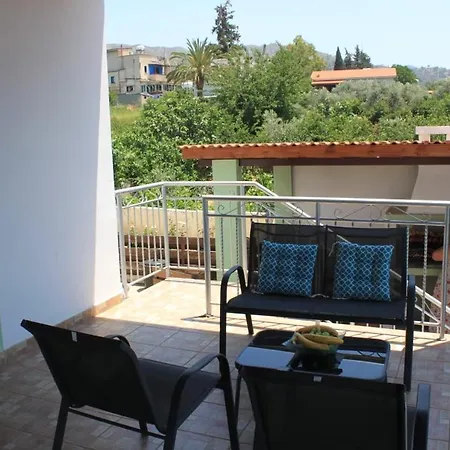 Yiannos House Evrykhou