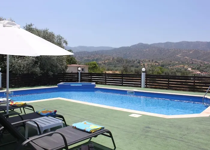 Yiannos House Evrykhou