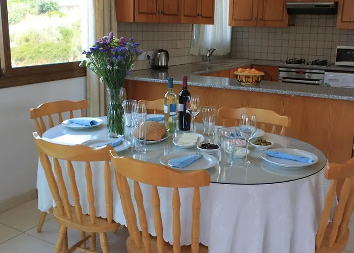 Дом отдыха Yiannos House Evrykhou